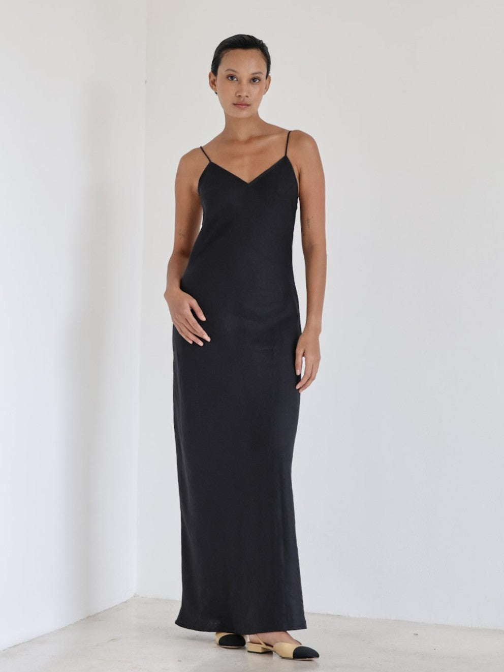 Linen Slip Dress l u c i e e Linen Slip Dress l u c i e e