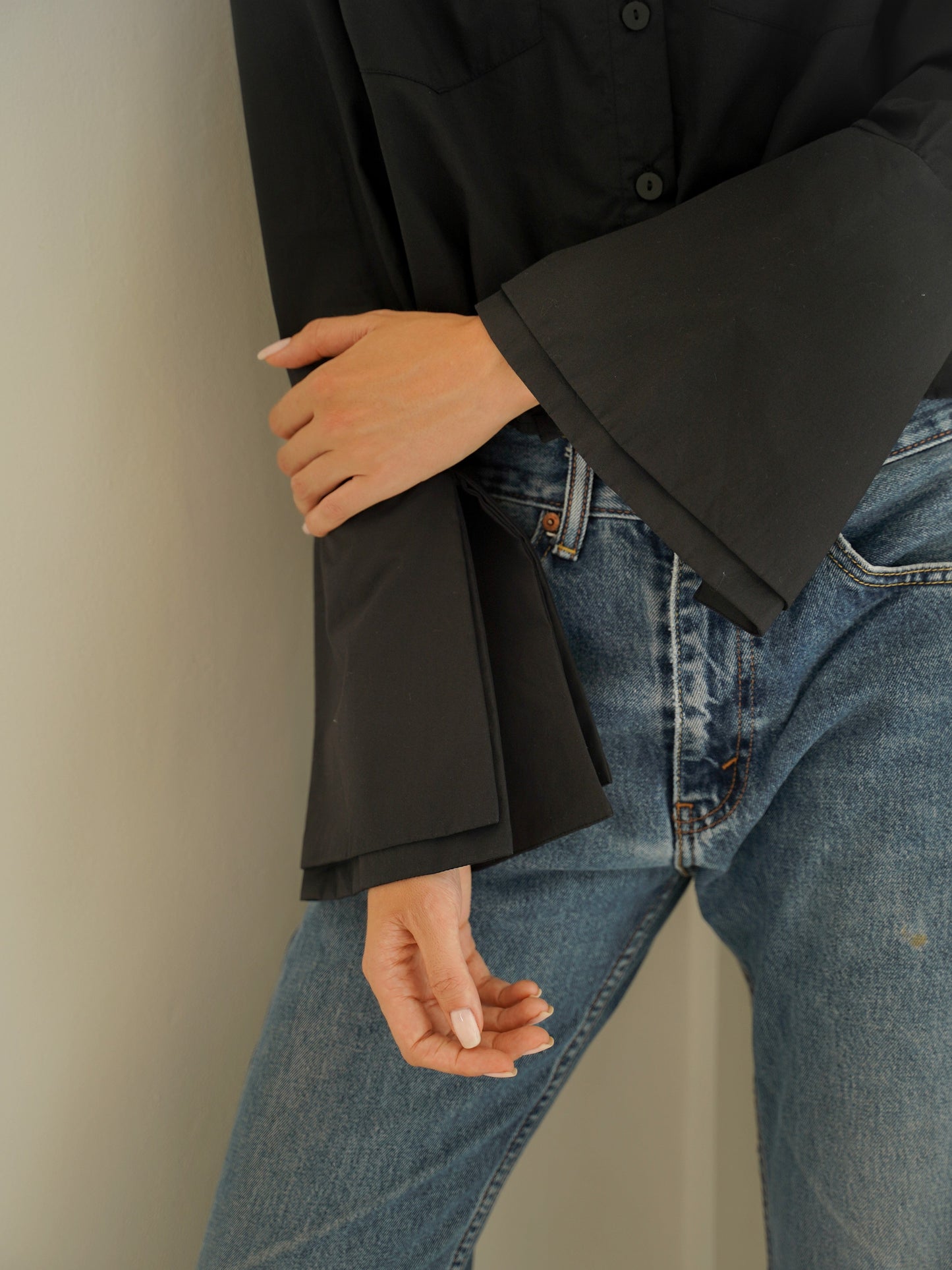 Celeste Shirt in Black - l u • c i e e