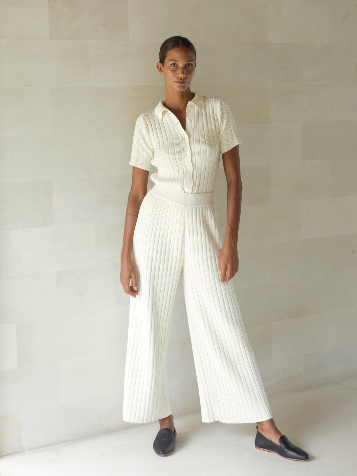 Gael Lounge Pant in Black - l u • c i e e