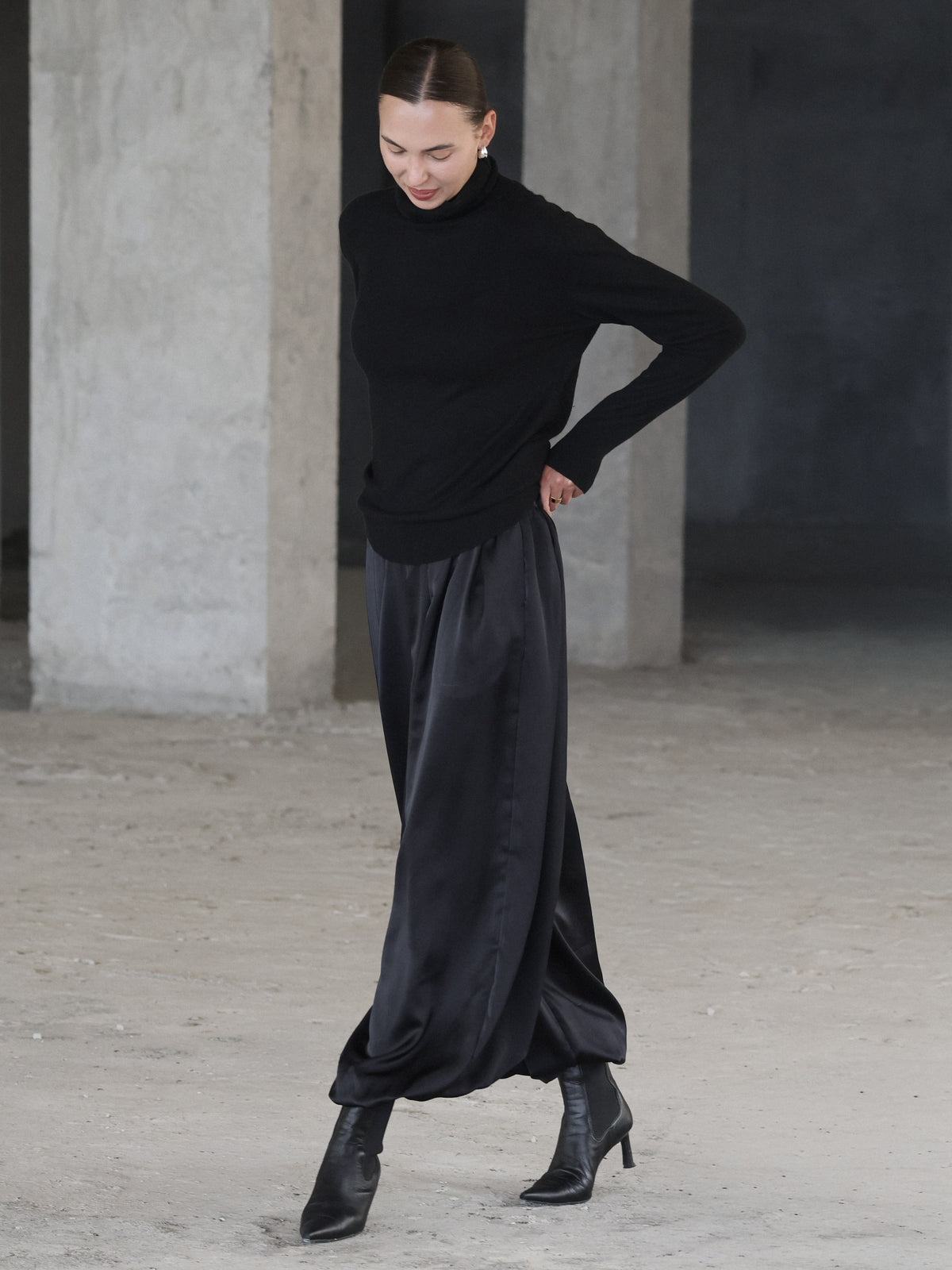 Mulberry Silk Balloon Pant - l u • c i e e