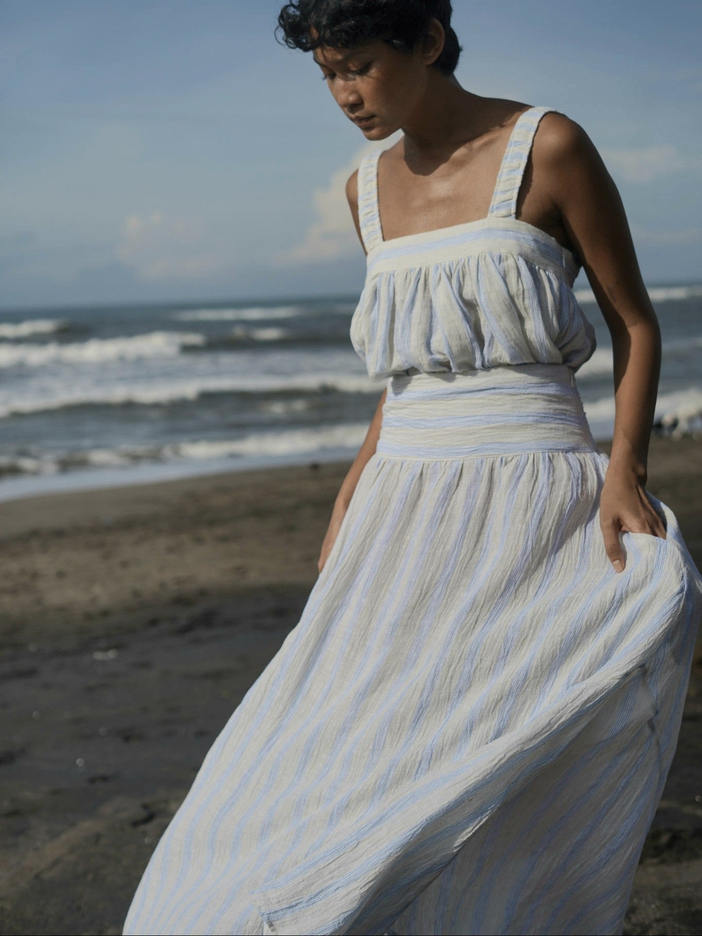 Linen Crinkle Maxi Dress - l u • c i e e