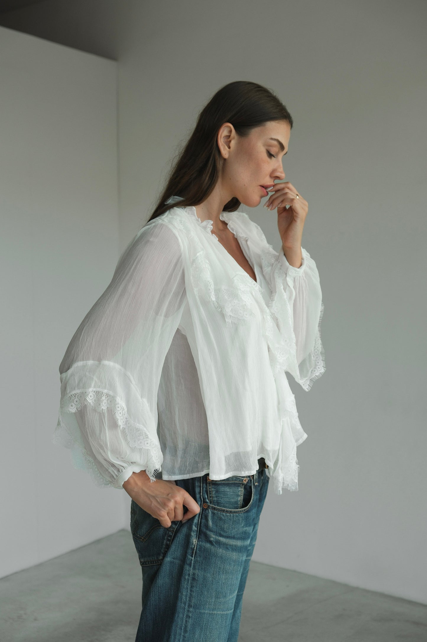 Aurora Ruffle Blouse - l u • c i e e