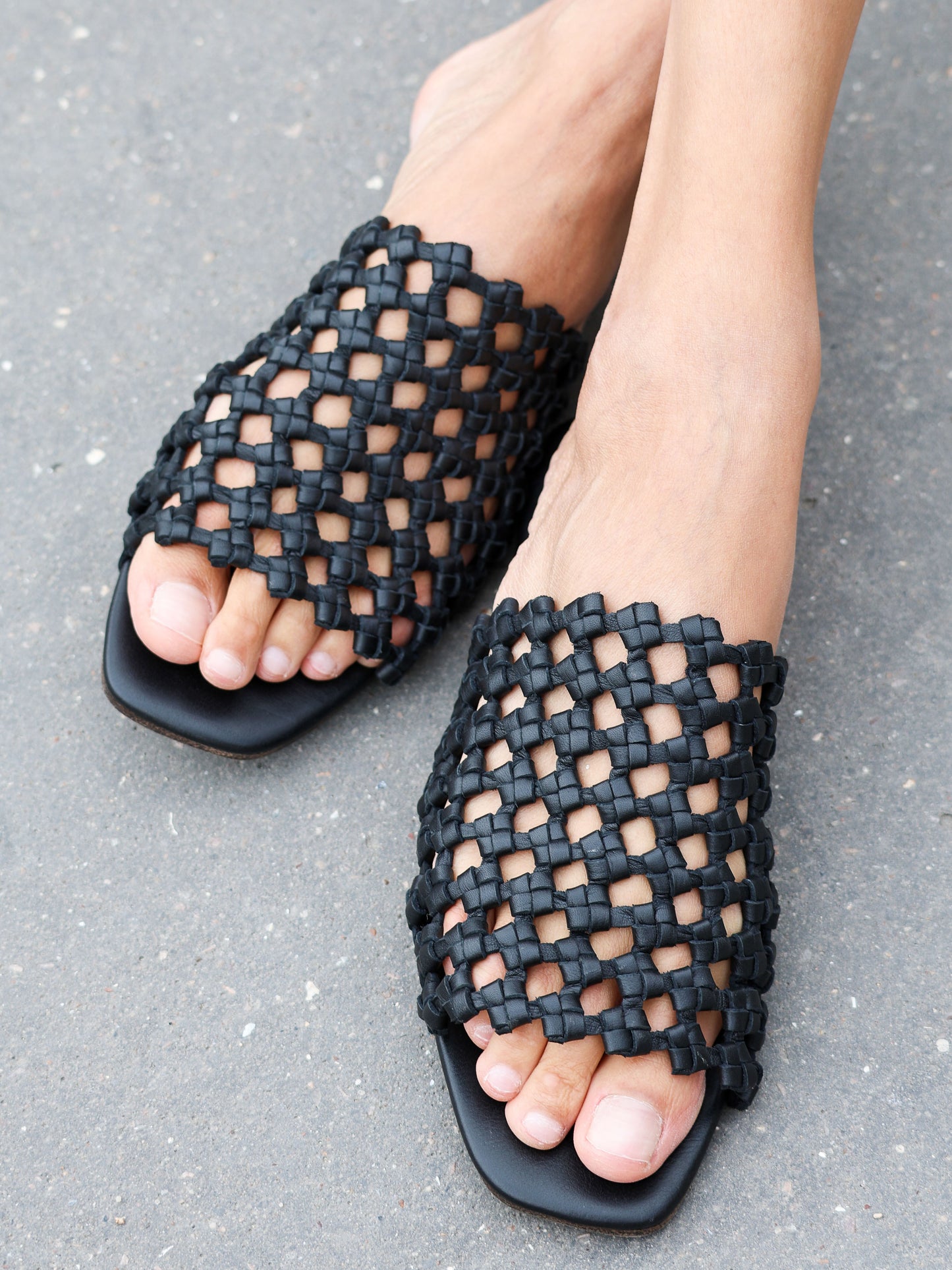 Atelier Leather Slides - l u • c i e e