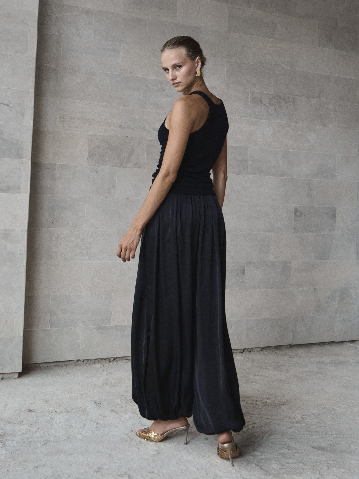 Mulberry Silk Balloon Pant - l u • c i e e
