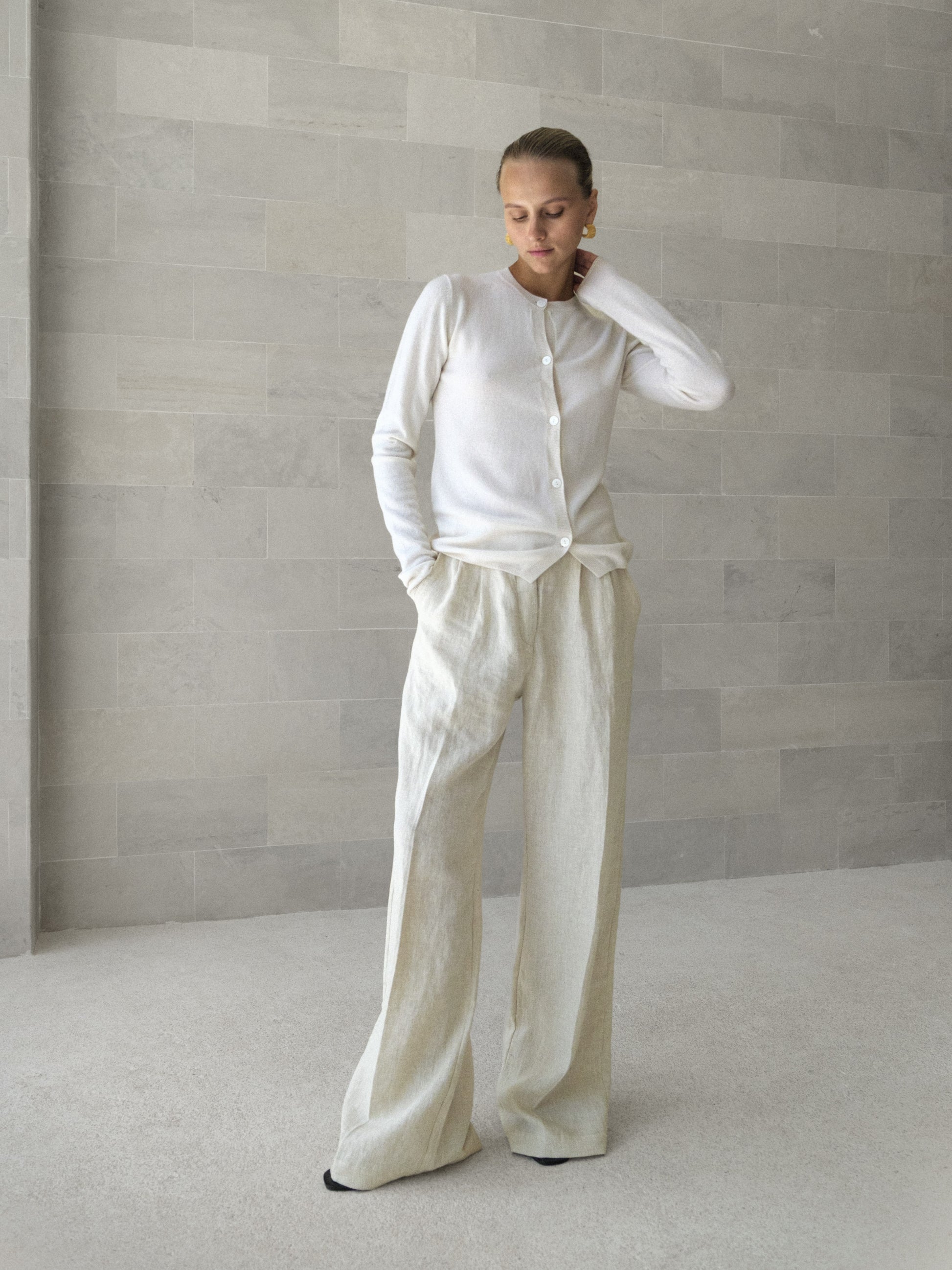 Cashmere Asymmetric Cardigan - l u • c i e e