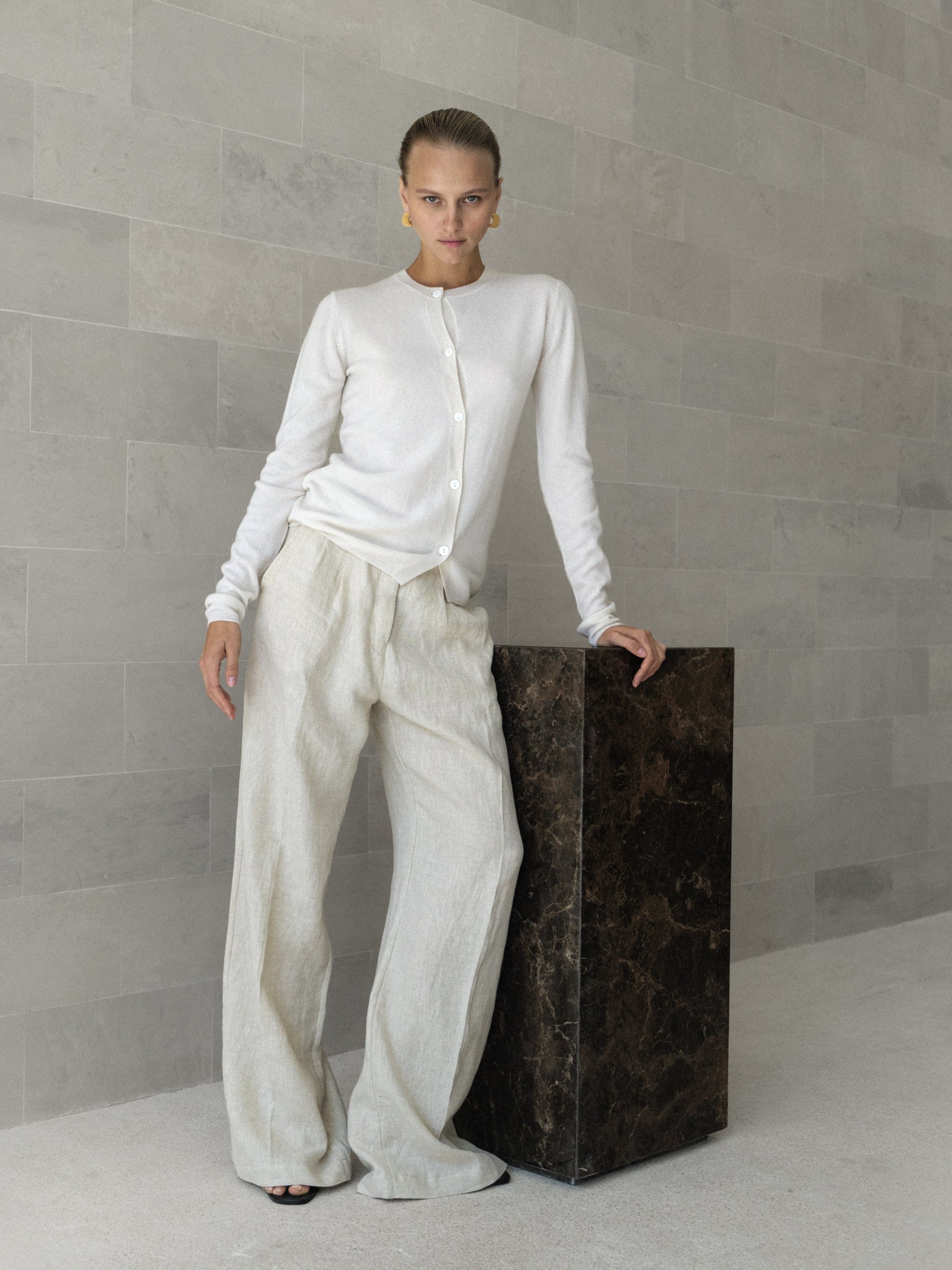 Cashmere Asymmetric Cardigan - l u • c i e e