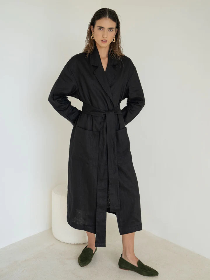 Relaxed-fit Linen Trench Coat in Black - l u • c i e e