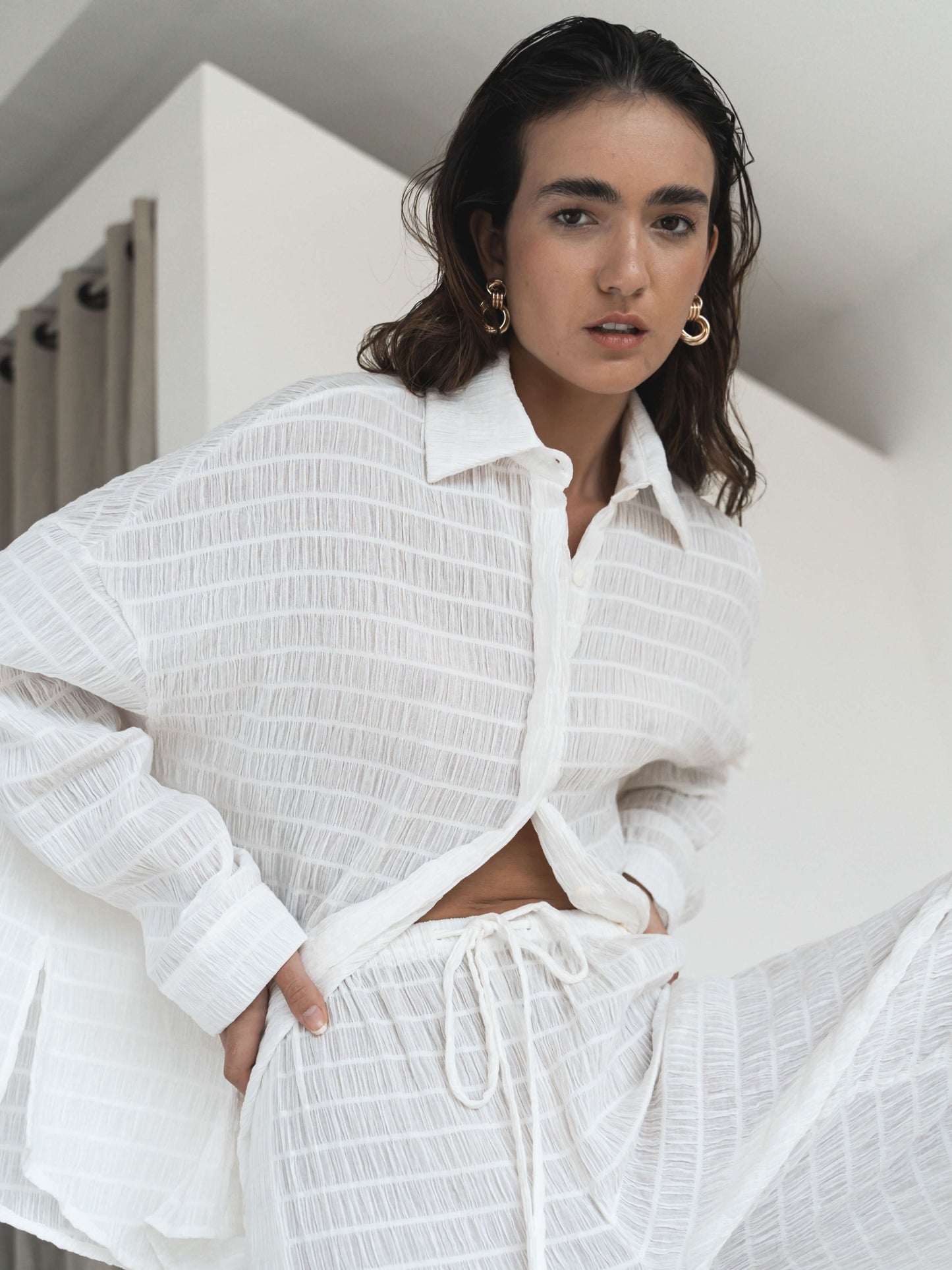 Josephine Oversized Shirt in White – l u • c i e e