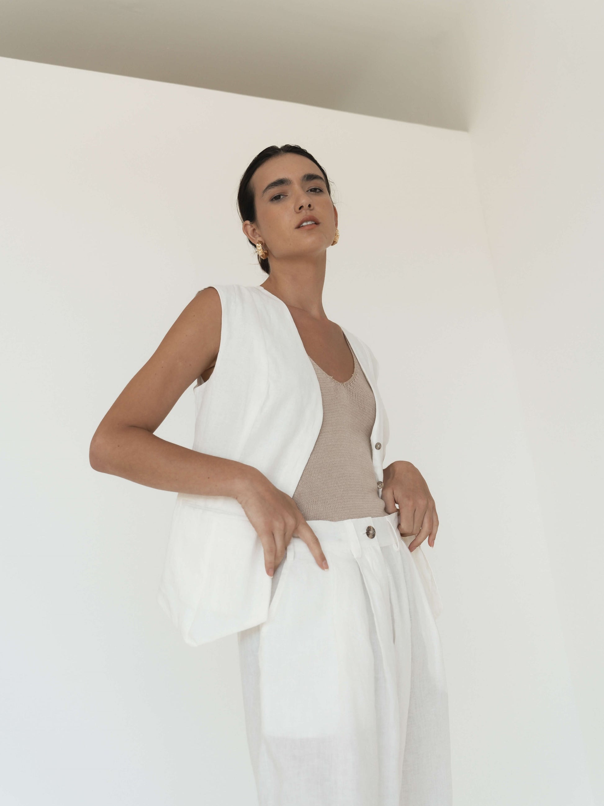 02 Gesine Linen Vest in Natural - l u • c i e e