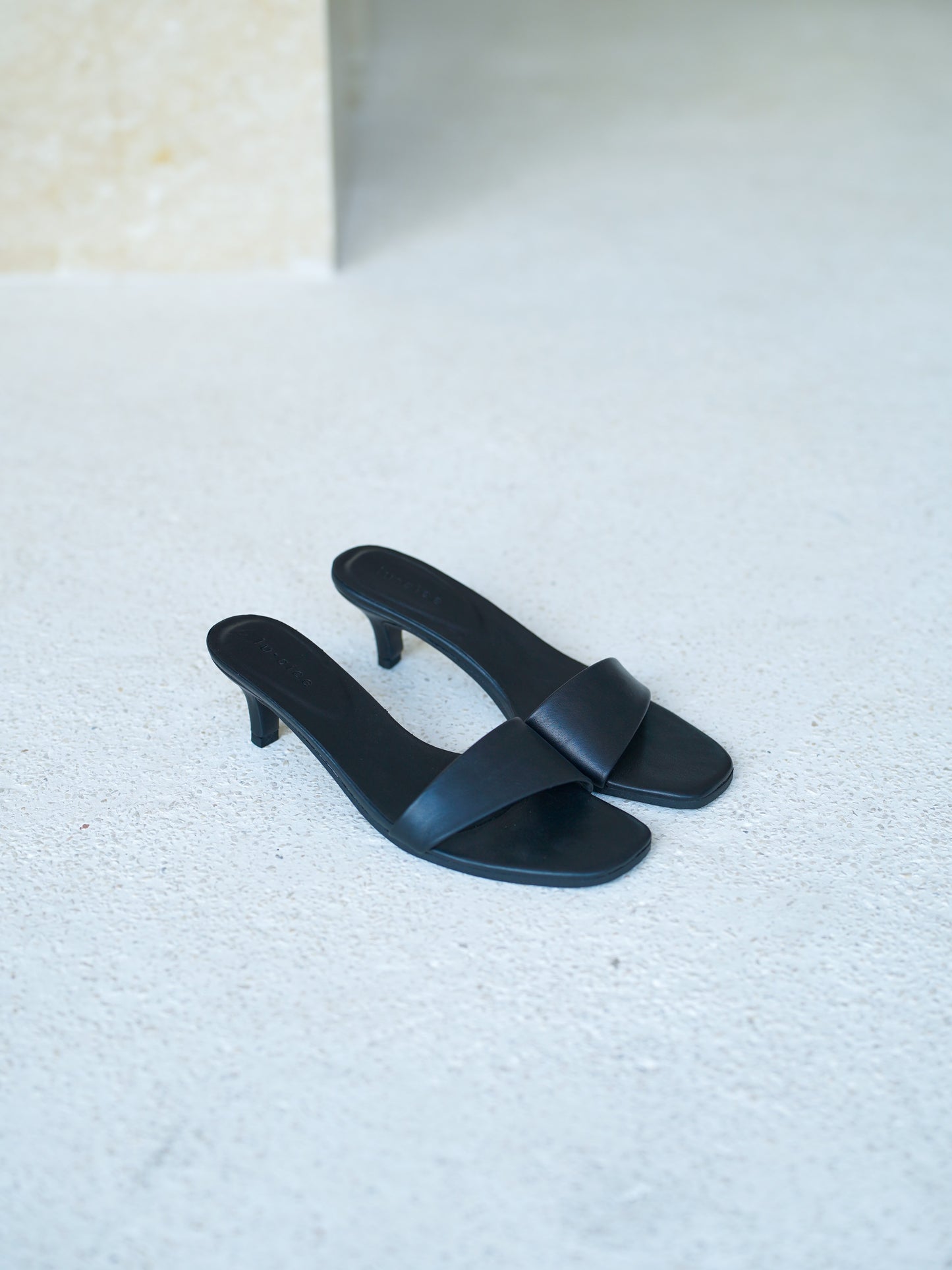 Asymmetric Leather Heel - l u • c i e e