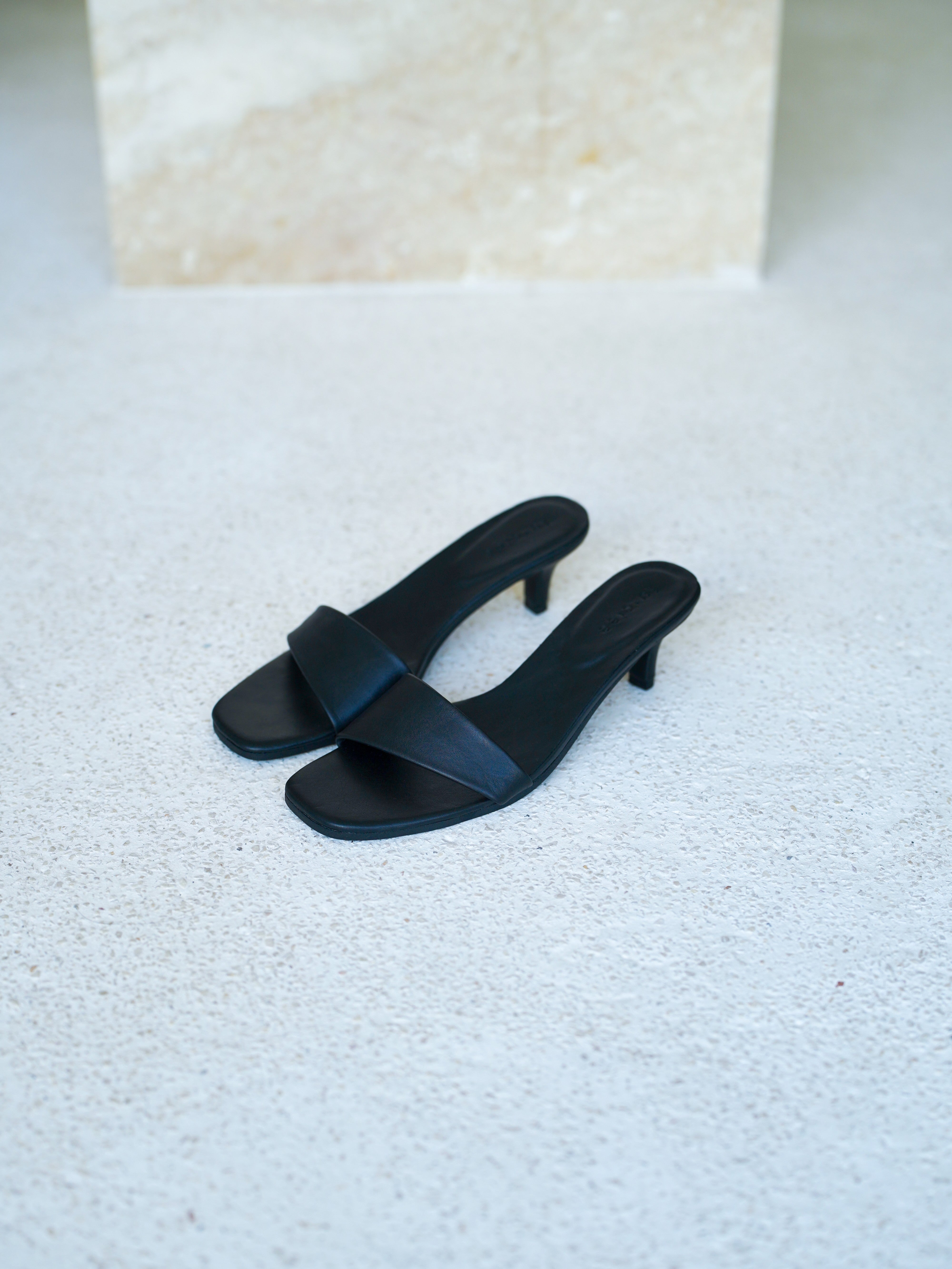 Asymmetric Leather Heel - l u • c i e e