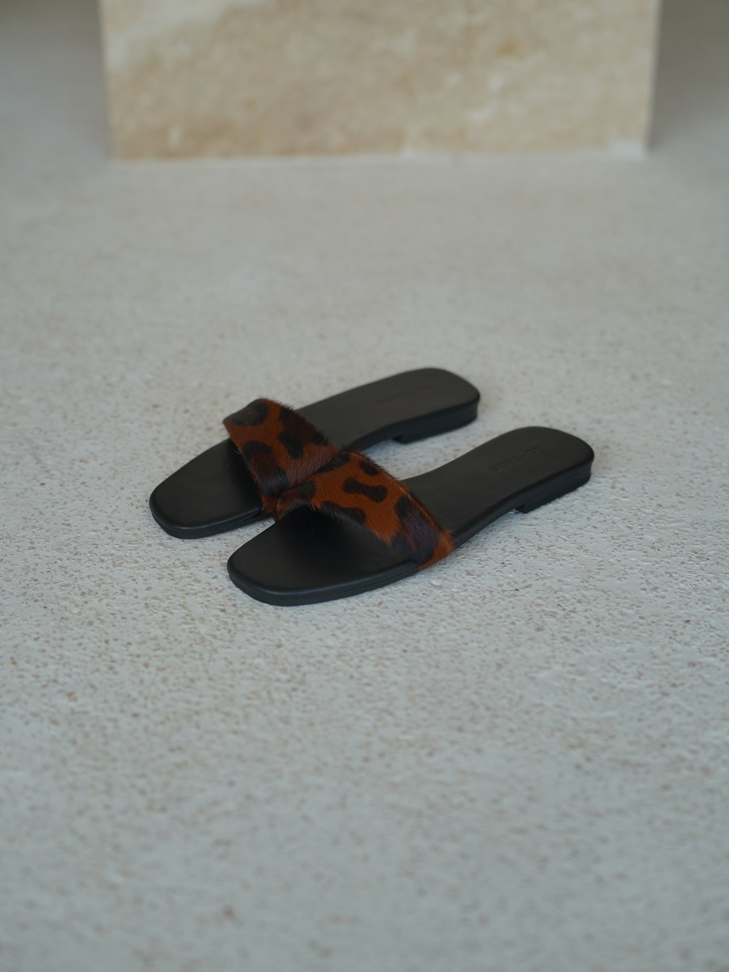 Leopard Leather Slide - l u • c i e e