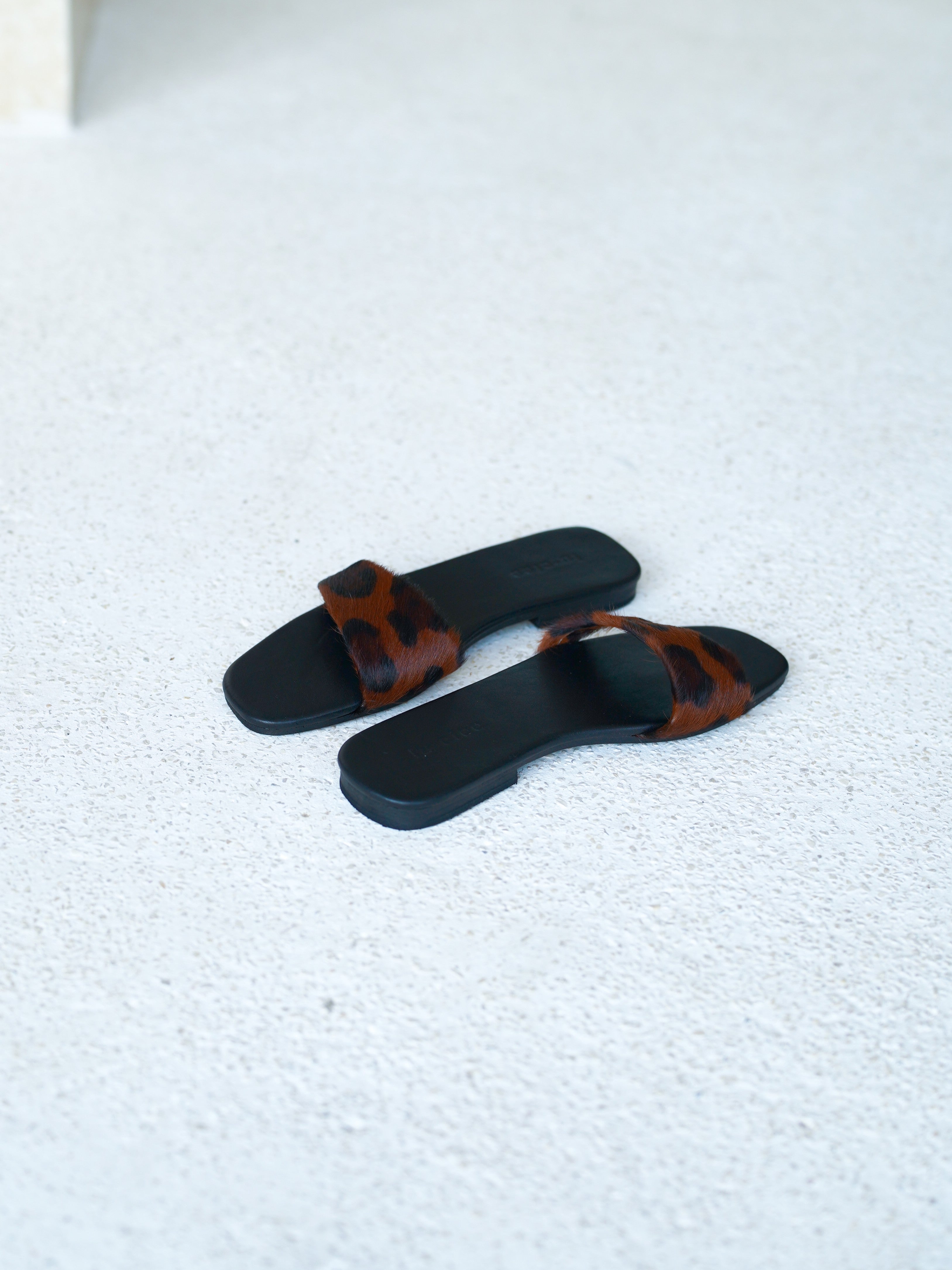 Leopard Leather Slide - l u • c i e e