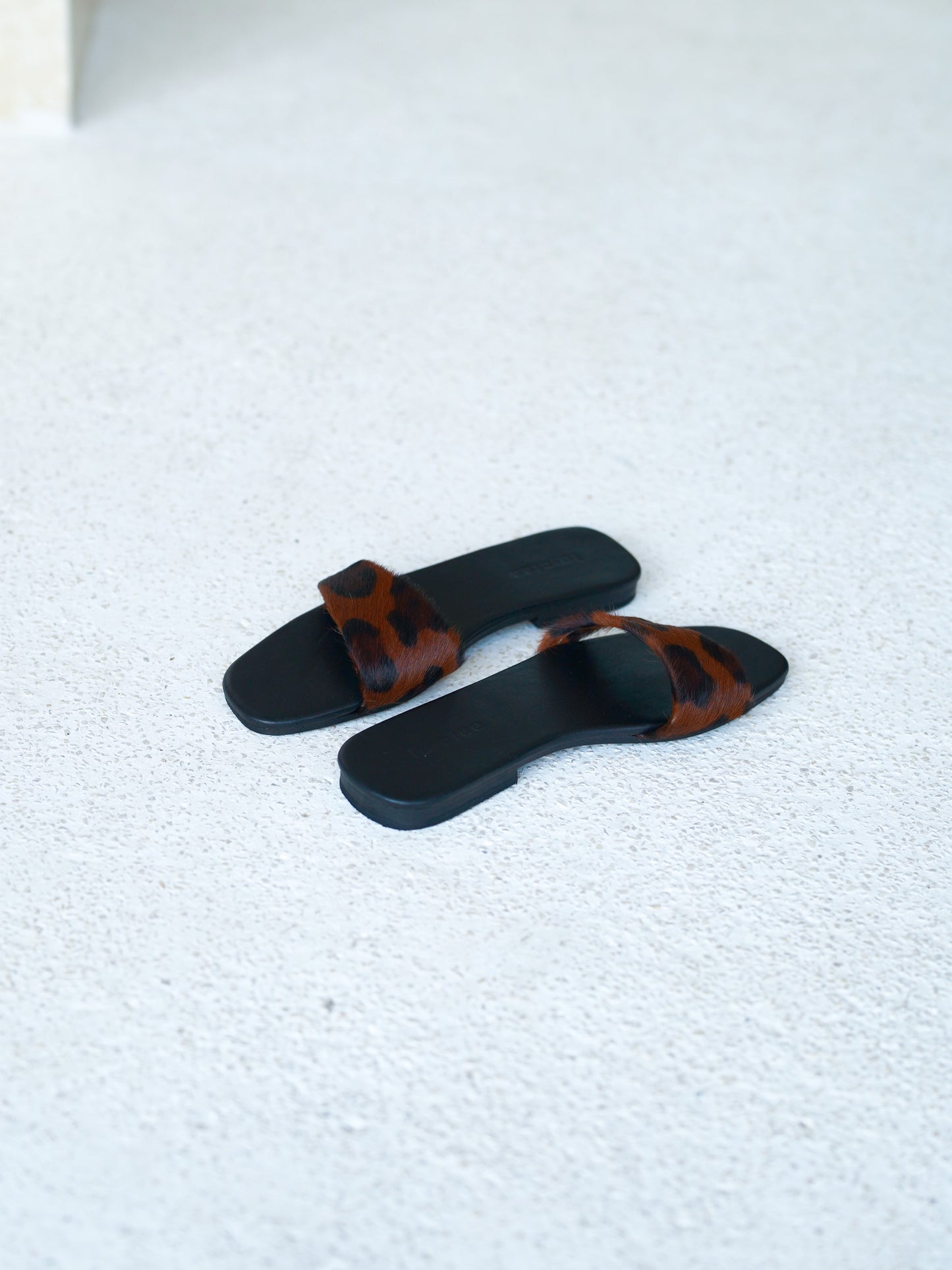 Leopard Leather Slide - l u • c i e e