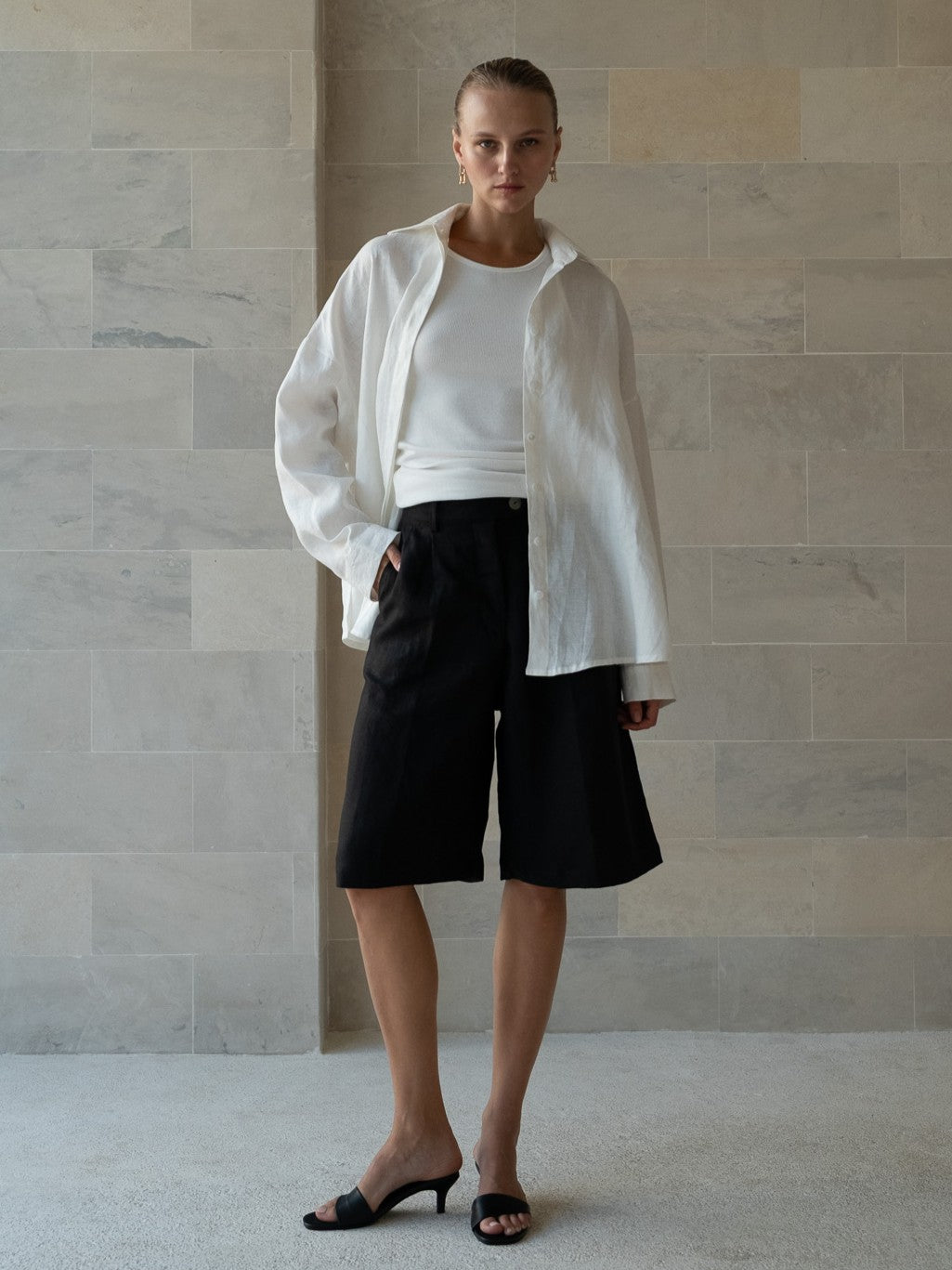 Linen Pleat Shorts - l u • c i e e