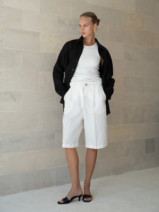 Linen Pleat Shorts - l u • c i e e