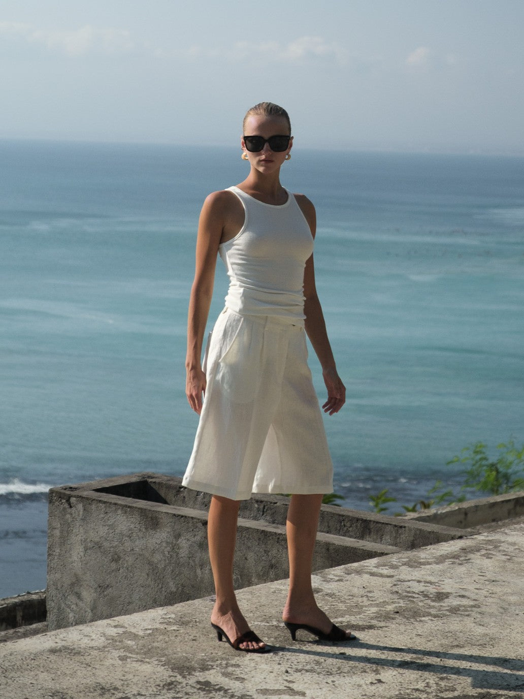 Linen Pleat Shorts - l u • c i e e
