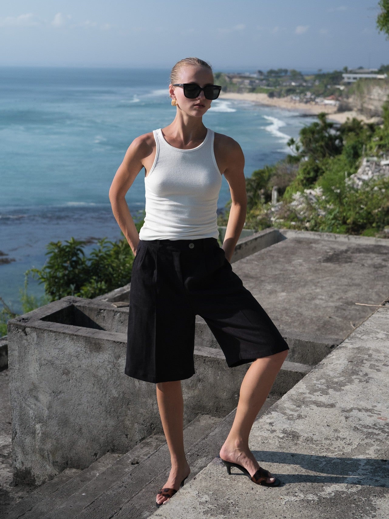 Linen Pleat Shorts - l u • c i e e