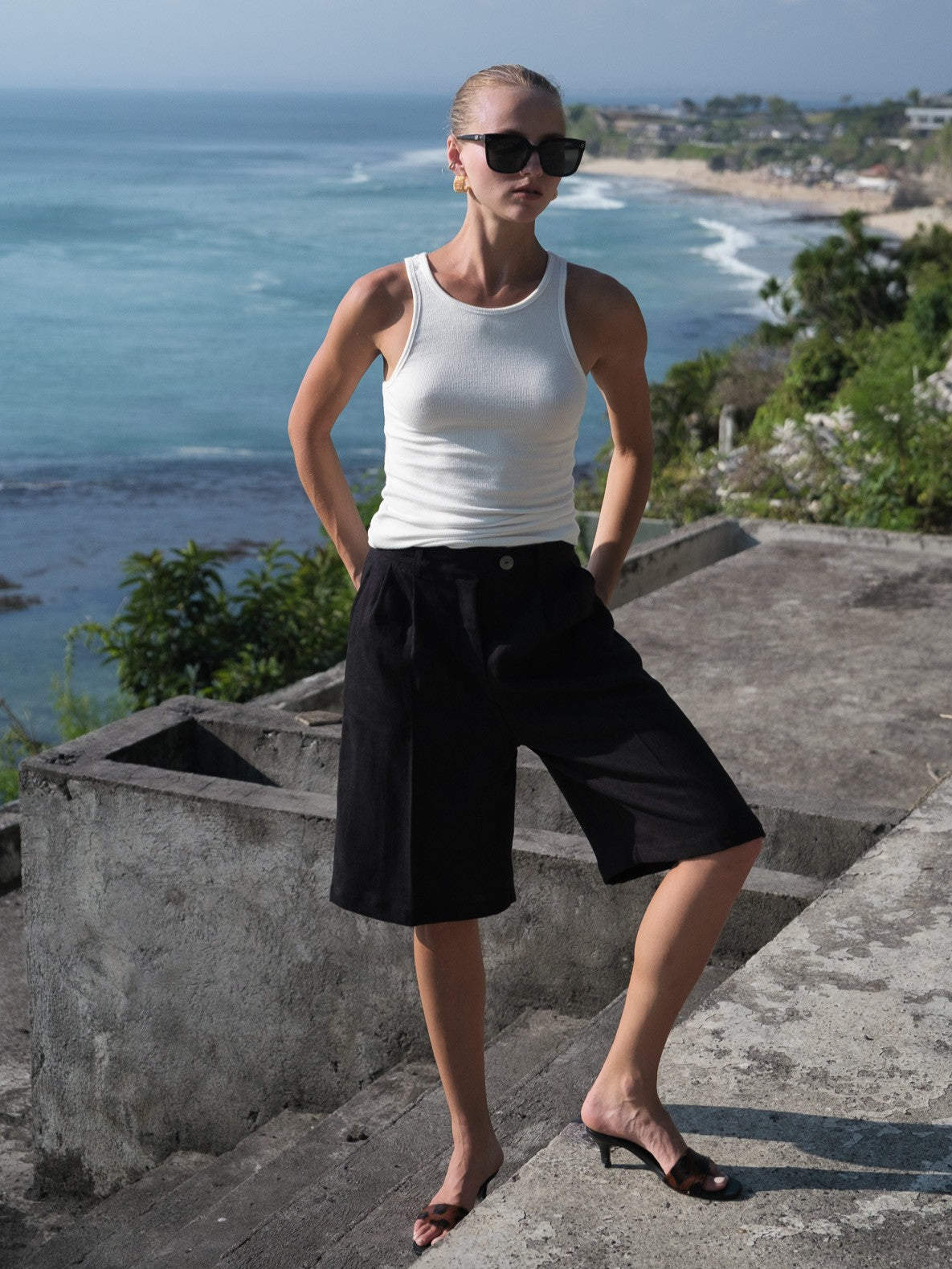 Linen Pleat Shorts - l u • c i e e