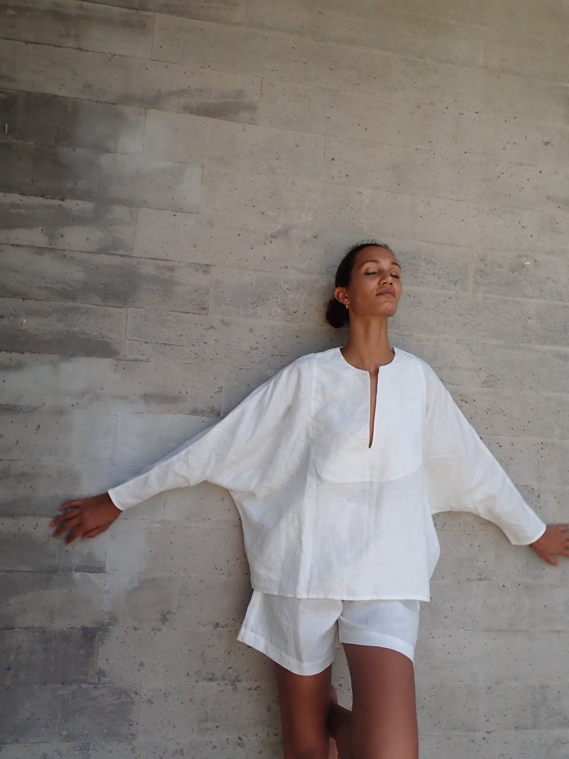 Noir Blouse - l u • c i e e