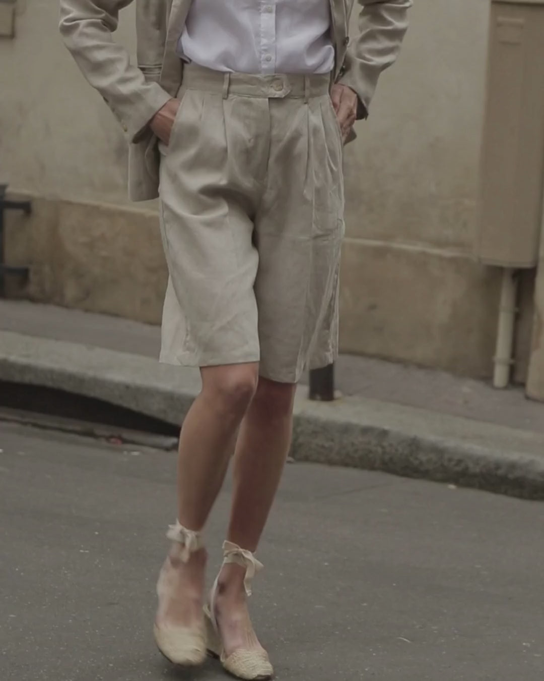 Linen Pleat Shorts in Brown