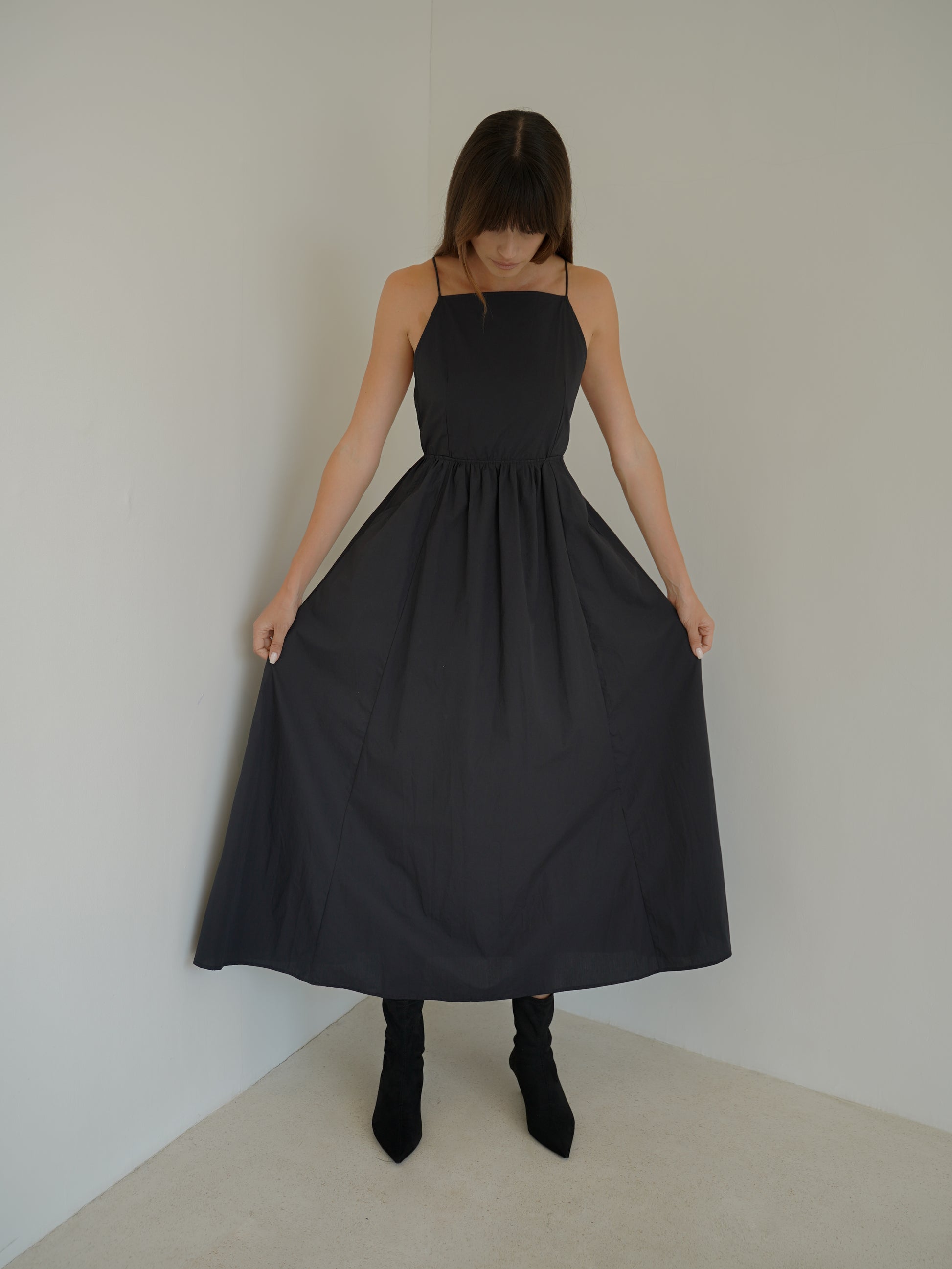 Calliope Backless Dress in Black - l u • c i e e