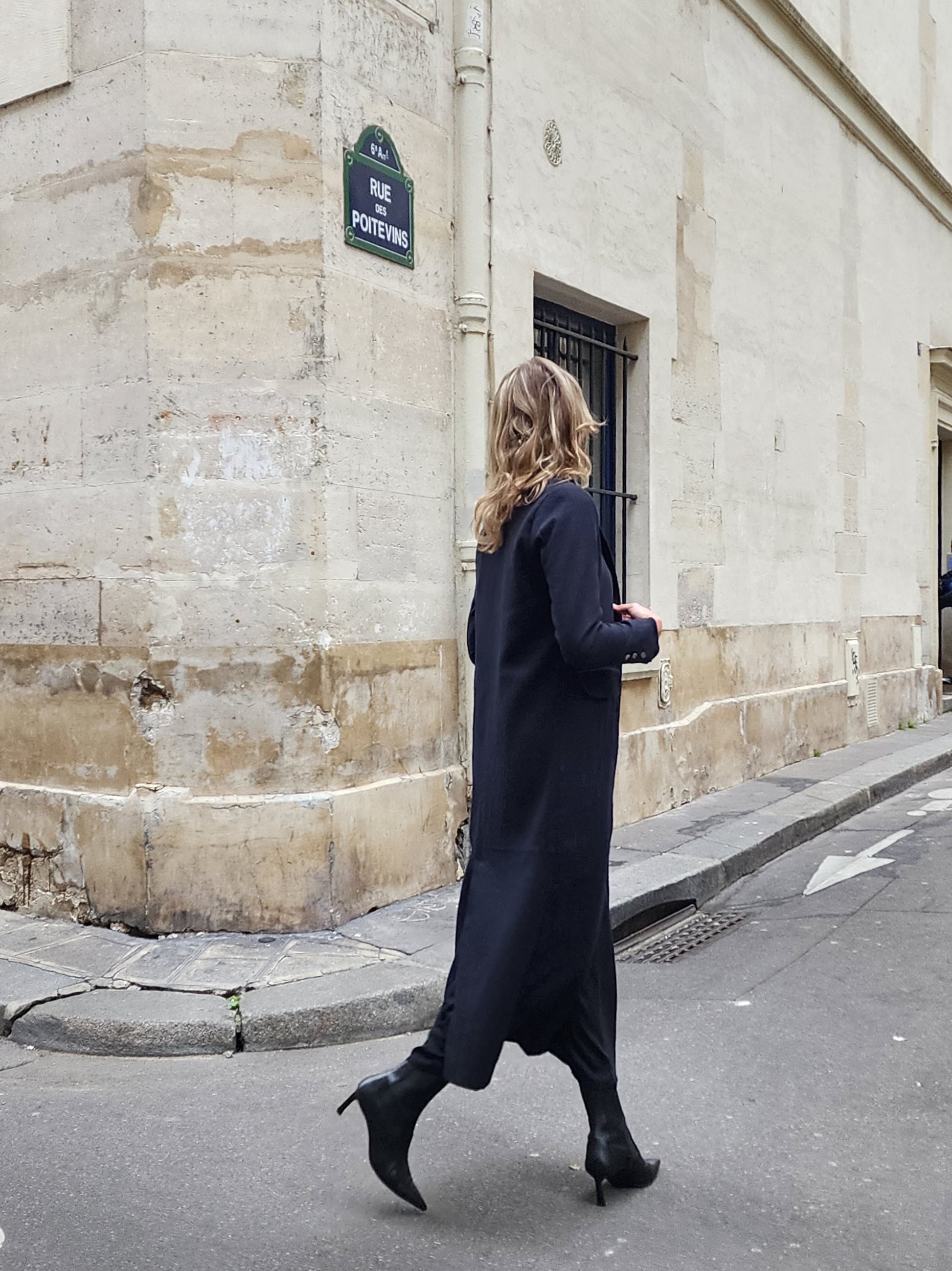 02 Oxford Coat in Black - l u • c i e e