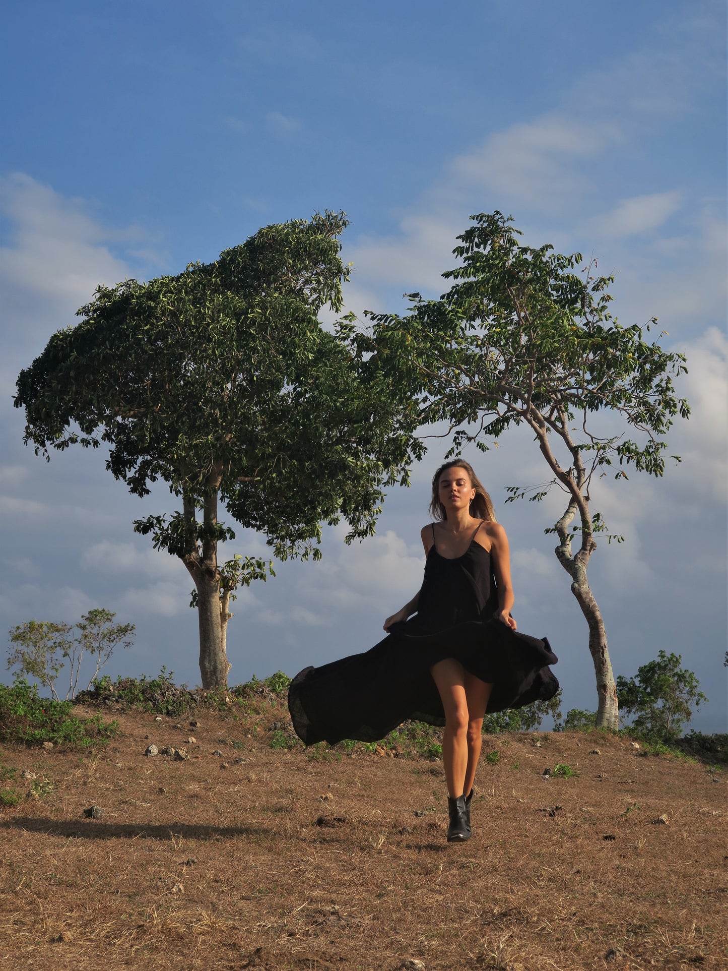 Amphitrite Dress in Black - l u • c i e e