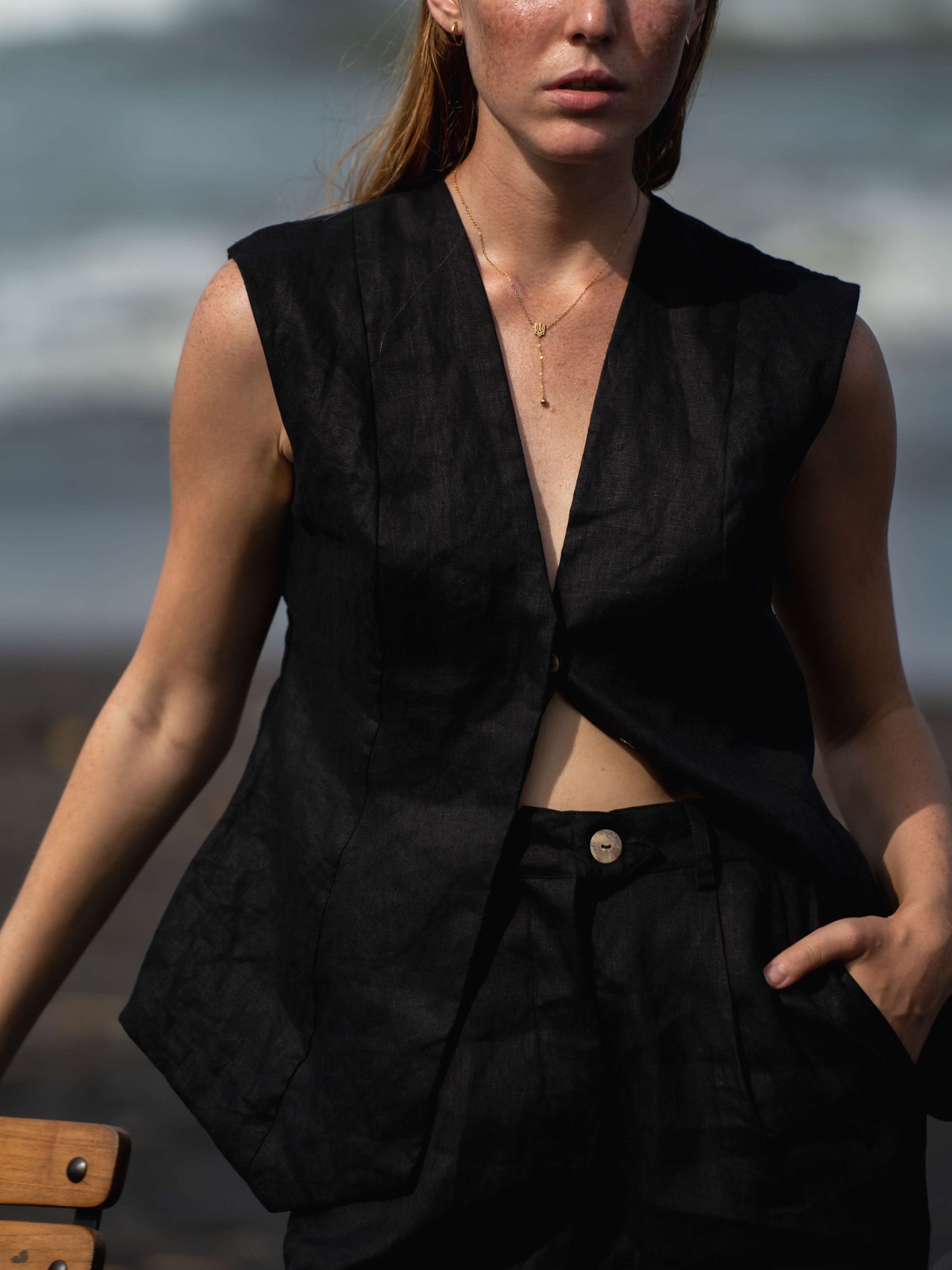 Gesine Linen Vest in Black - l u • c i e e