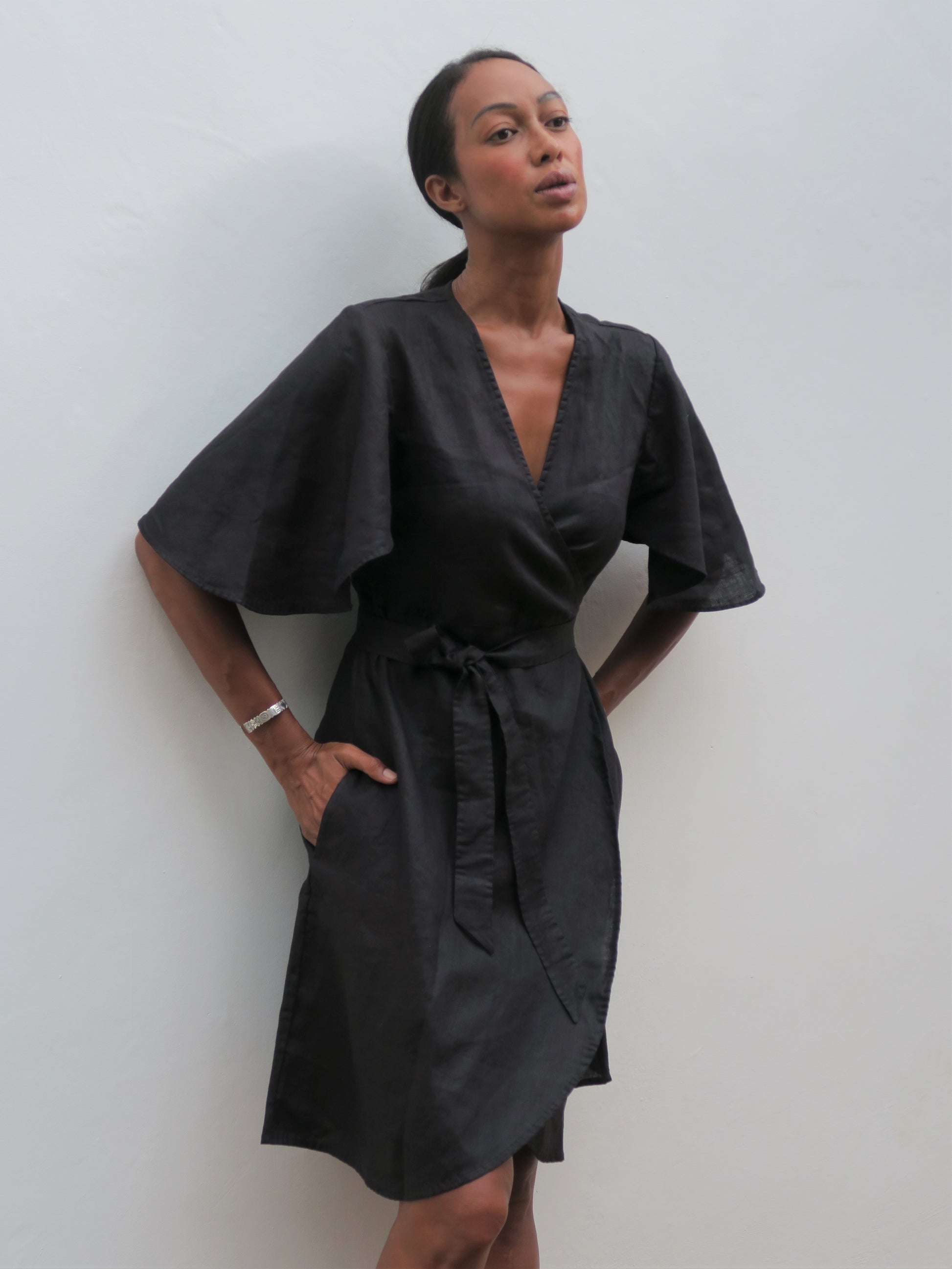 Ayla Linen Dress in Black - l u • c i e e