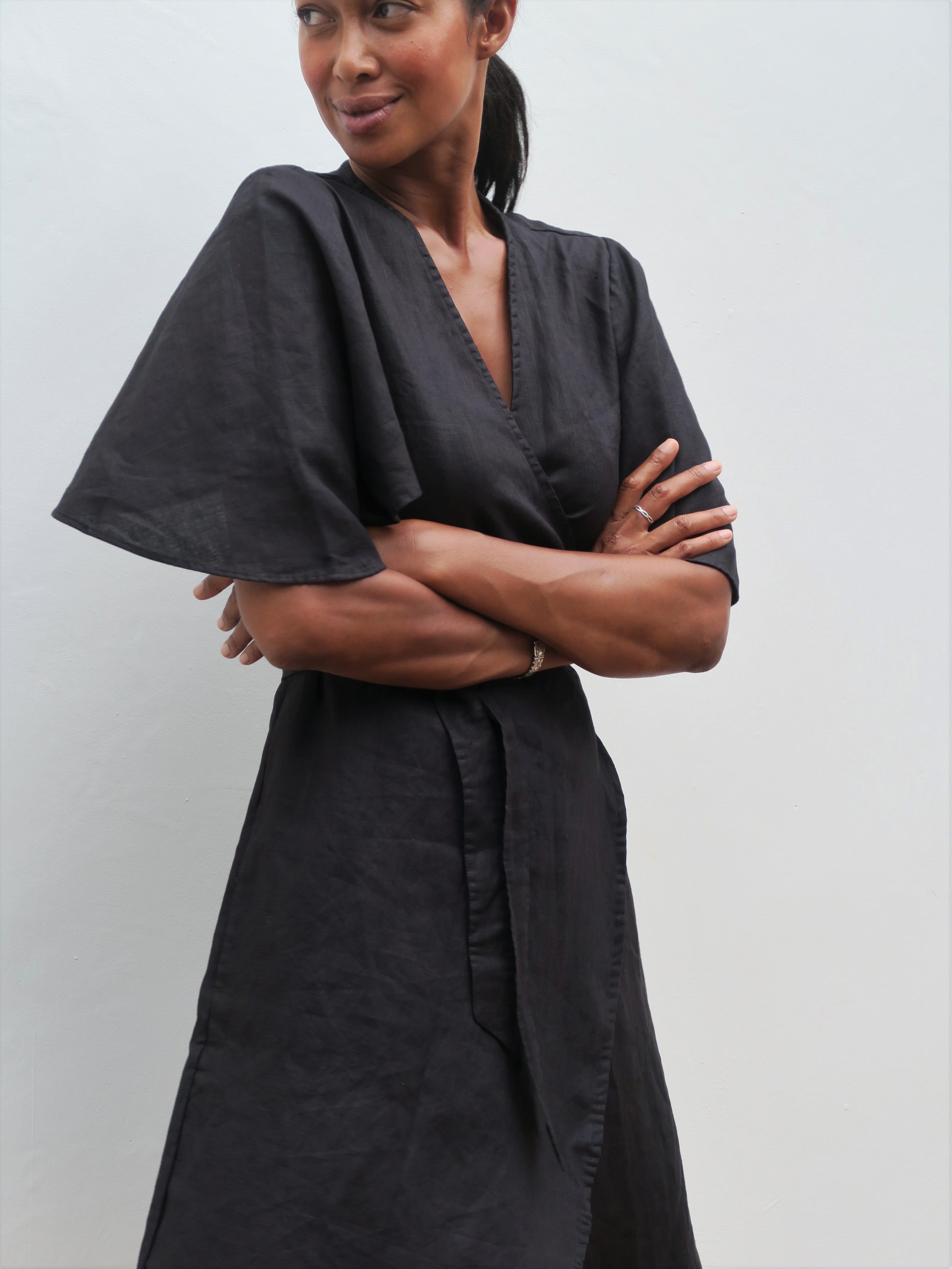 Ayla Linen Dress in Black - l u • c i e e