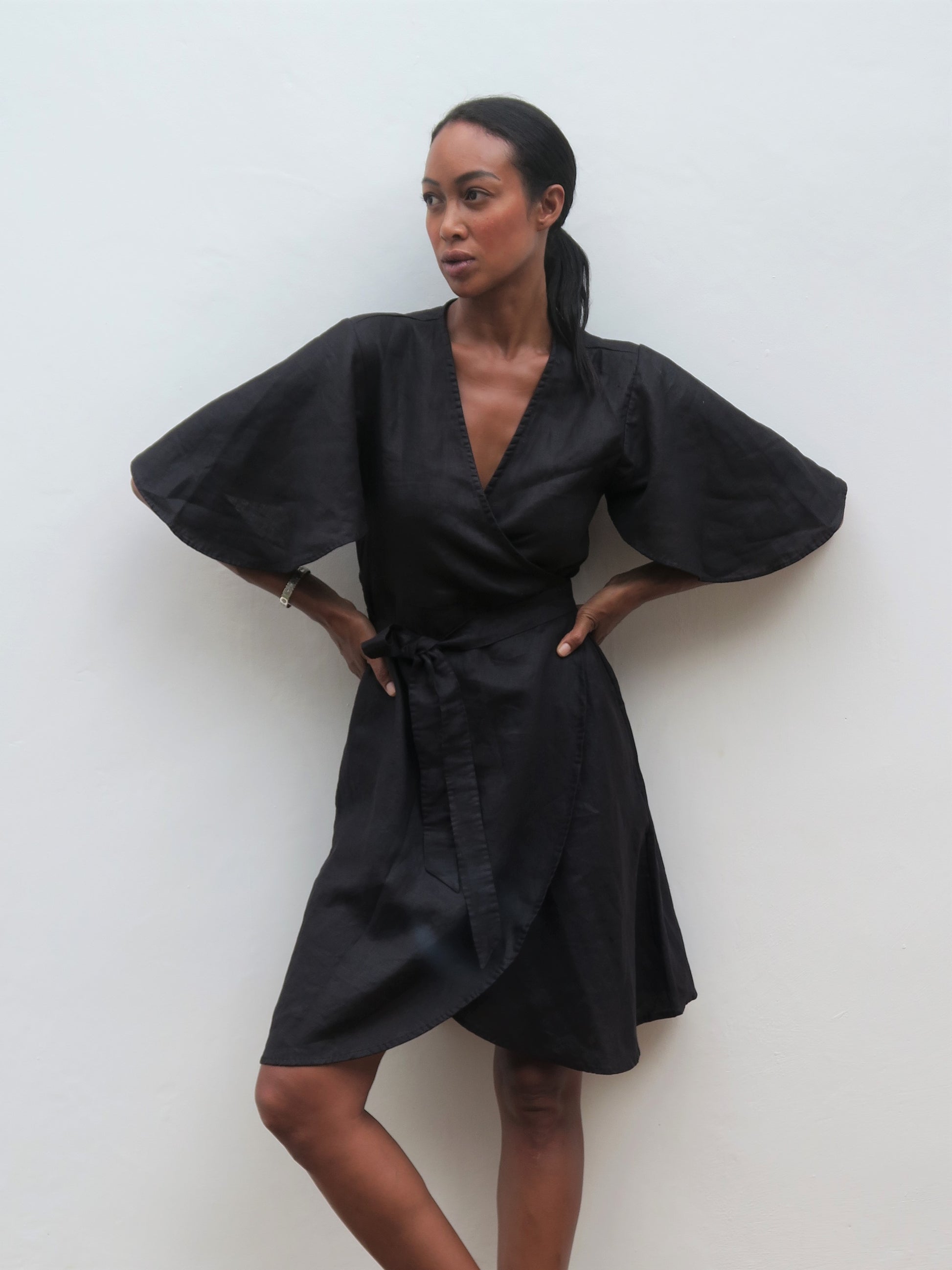 Ayla Linen Dress in Black - l u • c i e e