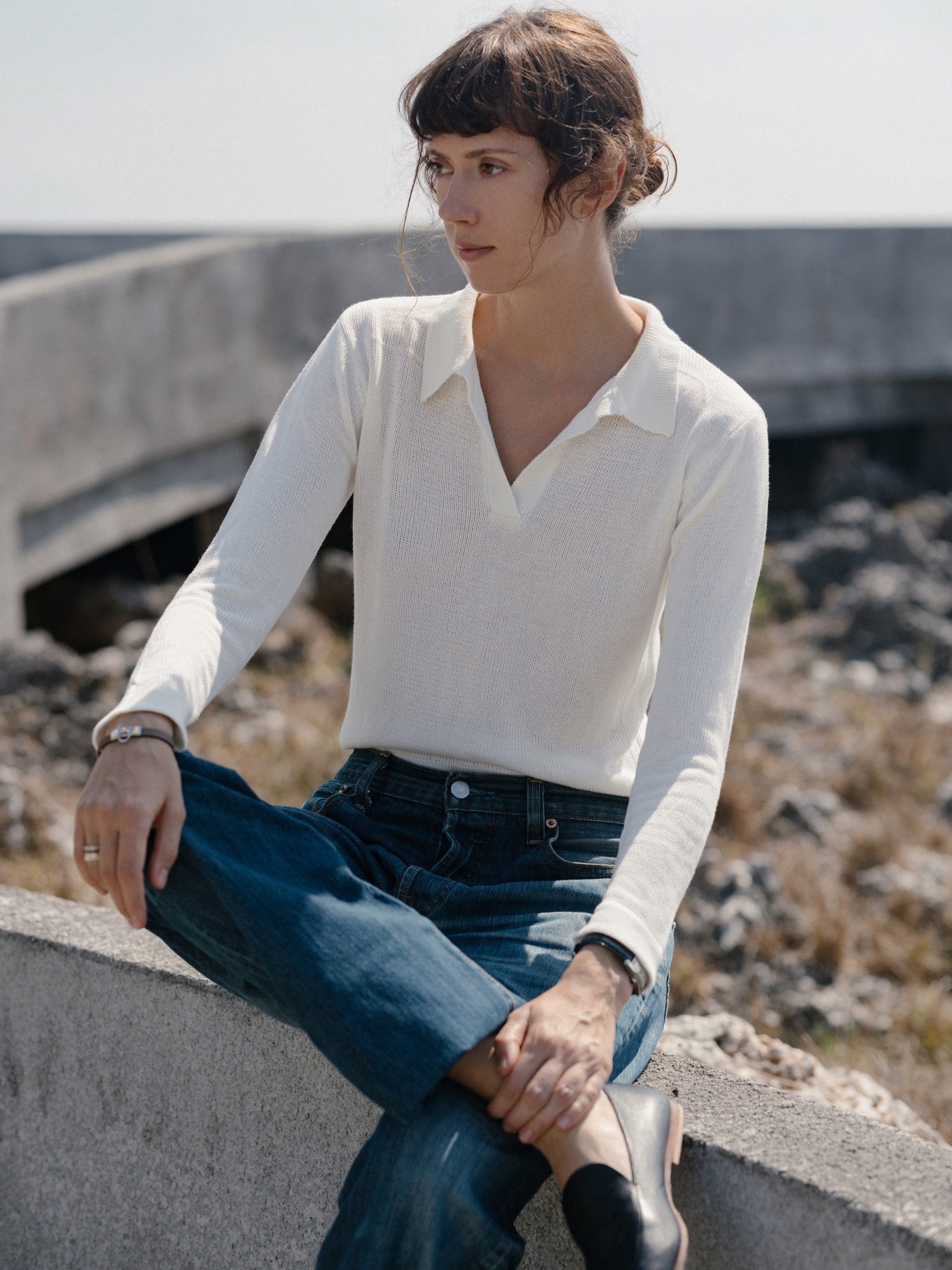 V-neck Knit Shirt - l u • c i e e
