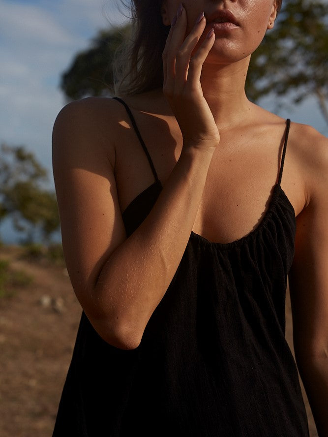 Amphitrite Dress in Black - l u • c i e e