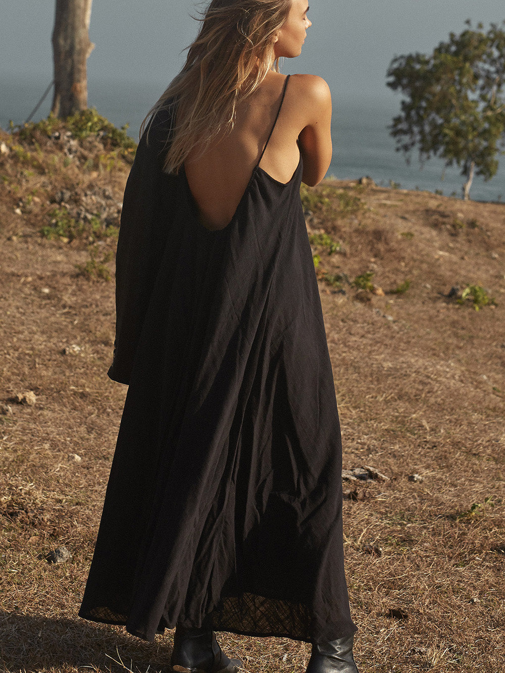 Amphitrite Dress in Black - l u • c i e e