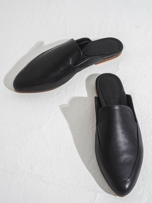 Love78 Leather Slipper in Black - l u • c i e e